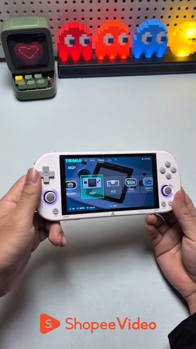 trimui smart pro máy chơi game #ShopeeVideo #LuotVuiMuaLien #ShopeeCreator #HangMoiVe