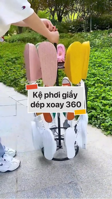 Kệ phơi giầy dép 3 tầng xoay 360 #VideoHangGiaDung#shopeestyle#ShopeeVideo#ShopeeCreator #LuotVuiMuaLien #diumi47