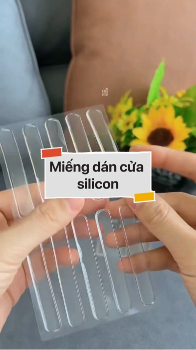 ￼Miếng dán cửa silicon #VideohangDoiSong#ShopeeVideo#ShopeeCreator #LuotVuiMuaLien#KOLUyTin#Videomuasam #SandealcungKOL #diumi193