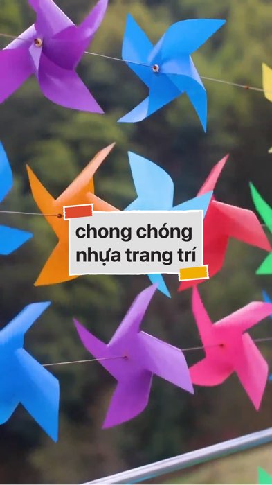 chong chóng nhựa trang trí #VideohangDoiSong#ShopeeVideo#ShopeeCreator #LuotVuiMuaLien#KOLUyTin#Videomuasam #SandealcungKOL #diumi301