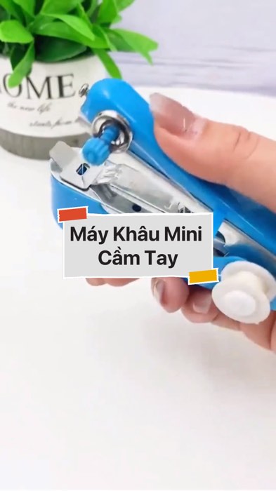 ￼Máy Khâu Mini Cầm Tay Siêu Tiện Lợi #VideoHangGiaDung#shopeestyle#ShopeeVideo#ShopeeCreator #LuotVuiMuaLien #diumi327