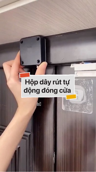 ￼Hộp dây rút tự động đóng cửa #VideohangDoiSong#ShopeeVideo#ShopeeCreator #LuotVuiMuaLien#KOLUyTin#Videomuasam #SandealcungKOL #diumi195