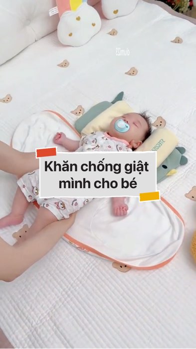 Khăn quấn chống giật mình cho bé #VideoHangMevaBe#shopeestyle#ShopeeVideo#ShopeeCreator#LuotVuiMuaLien #diumi596