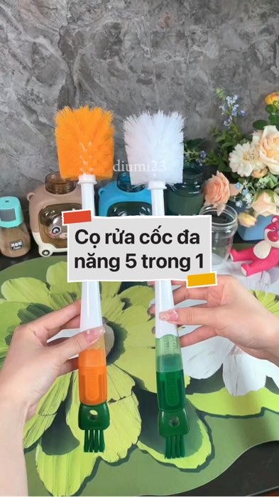 ￼Cọ rửa cốc đa năng 5 trong 1 #VideoHangGiaDung#shopeestyle#ShopeeVideo#ShopeeCreator #LuotVuiMuaLien #diumi894