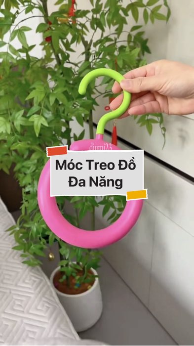 Móc Treo Đồ Đa Năng Xoay 360 Độ #VideoHangGiaDung#shopeestyle#ShopeeVideo#ShopeeCreator #LuotVuiMuaLien #diumi916