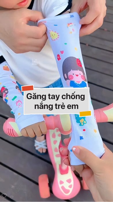 ￼Găng tay chống nắng trẻ em #VideoHangMevaBe#shopeestyle#ShopeeVideo#ShopeeCreator#LuotVuiMuaLien #diumi972