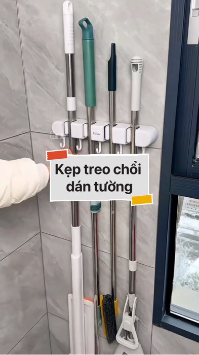 Kẹp treo chổi dán tường #VideoHangGiaDung#shopeestyle#ShopeeVideo#ShopeeCreator #LuotVuiMuaLien #diumi19