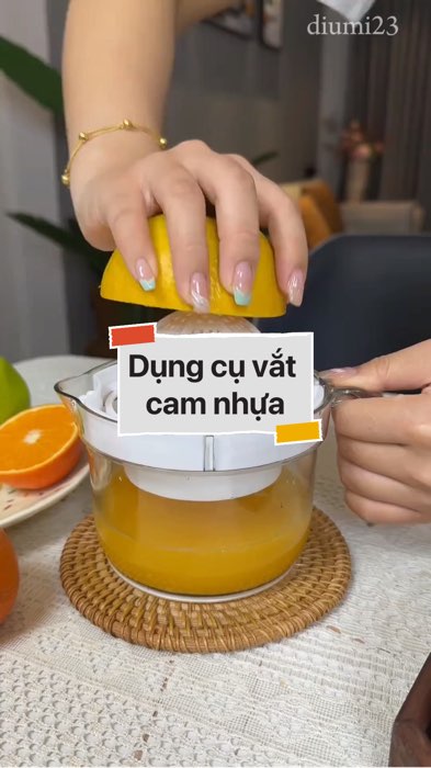 Dụng cụ vắt cam nhựa #VideoHangGiaDung#shopeestyle#ShopeeVideo#ShopeeCreator #LuotVuiMuaLien #diumi170