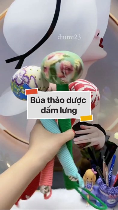 Búa thảo dược đấm lưng #VideohangDoiSong#ShopeeVideo#ShopeeCreator #LuotVuiMuaLien#KOLUyTin#Videomuasam #SandealcungKOL #diumi208