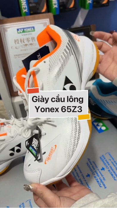 ￼Giày cầu lông Yonex 65Z3 #VideohangThoiTrang#shopeestyle#ShopeeVideo#ShopeeCreator#LuotVuiMuaLien#KOLUyTin #diumi236