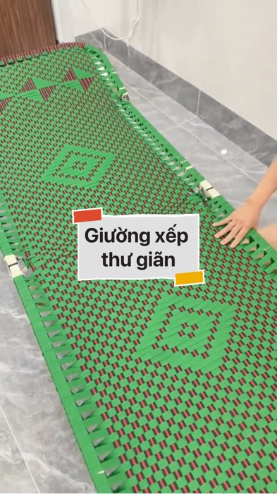 Giường xếp thư giãn gấp gọn #VideoHangGiaDung#shopeestyle#ShopeeVideo#ShopeeCreator #LuotVuiMuaLien #diumi204