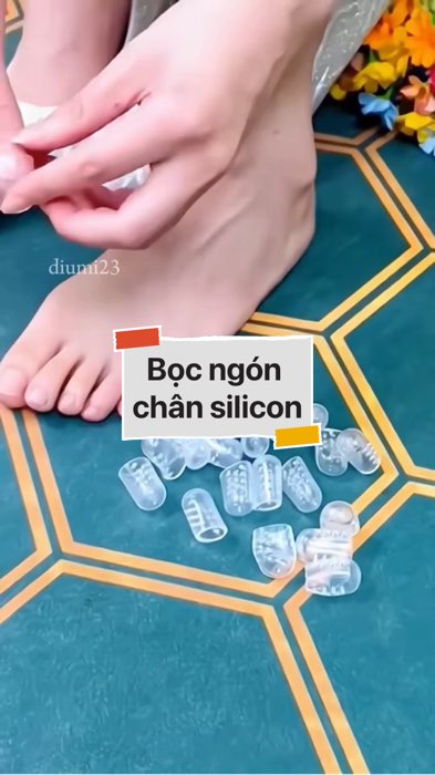￼Bọc ngón chân silicon #VideohangDoiSong#ShopeeVideo#ShopeeCreator #LuotVuiMuaLien#KOLUyTin#Videomuasam #SandealcungKOL #diumi355