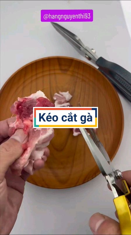 Kéo cắt gà #Videohangnhacua #KOLUyTin #shopeecreator #xuhuong #ShopeeVideo #hangmoive #luotvuimualien #shopxuhuong #videomuasam #keo #nhabep #dodung
