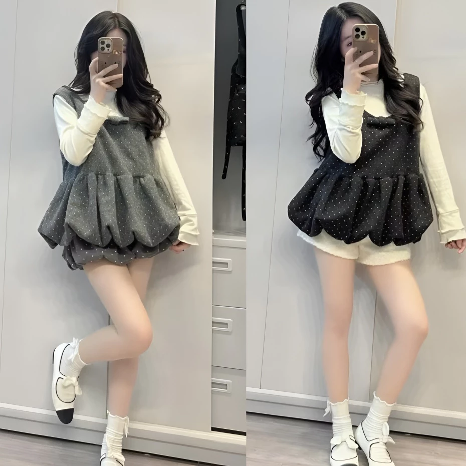 Set Yếm Chấm Bi Dáng Bí Ngô Kèm Áo Cổ Lọ Trắng - Đồ Bộ Nữ Thu Đông Phong Cách Tiểu Thư Tôn Dáng